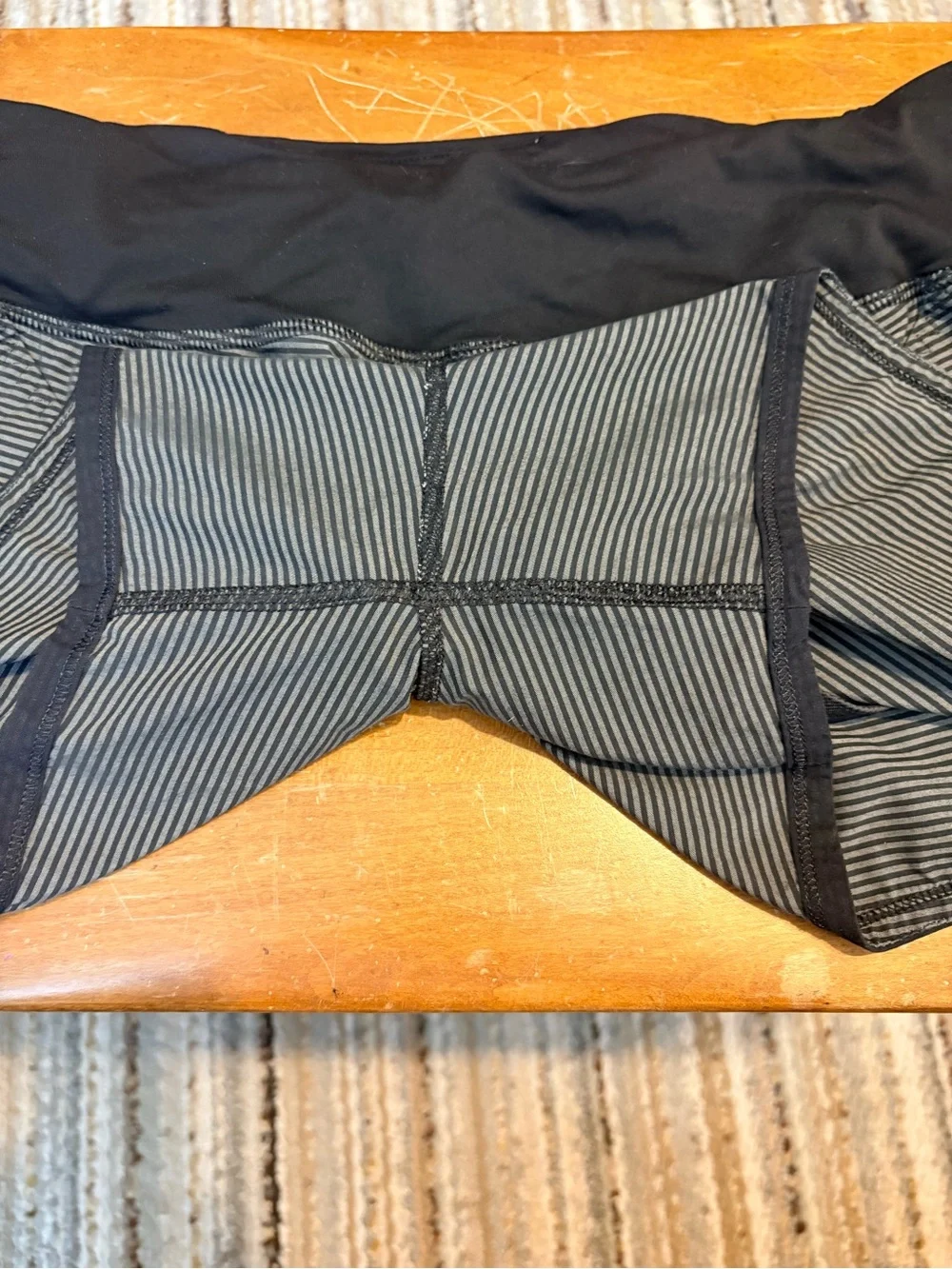 Lululemon Running Shorts with Dual Zip Pockets – Size 8